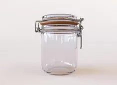 За какво да използваме старите буркани?